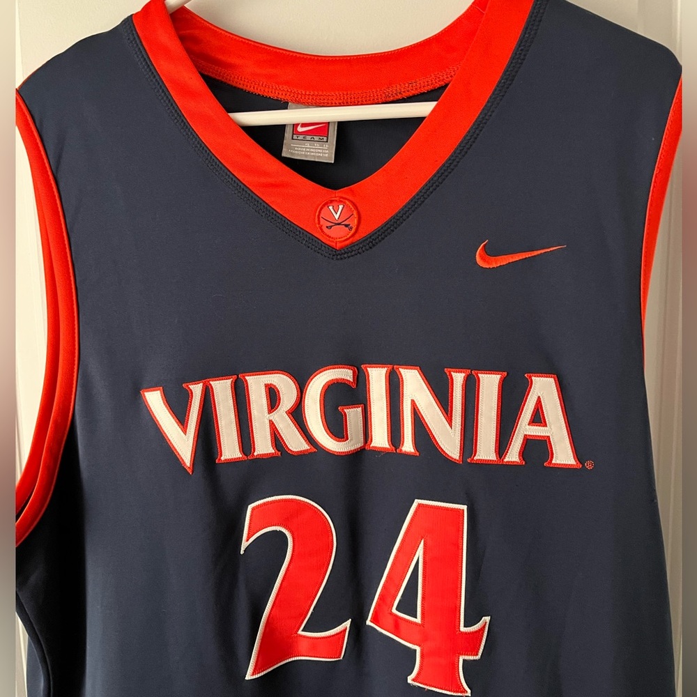UVA Basketball Jersey, size XL, #24